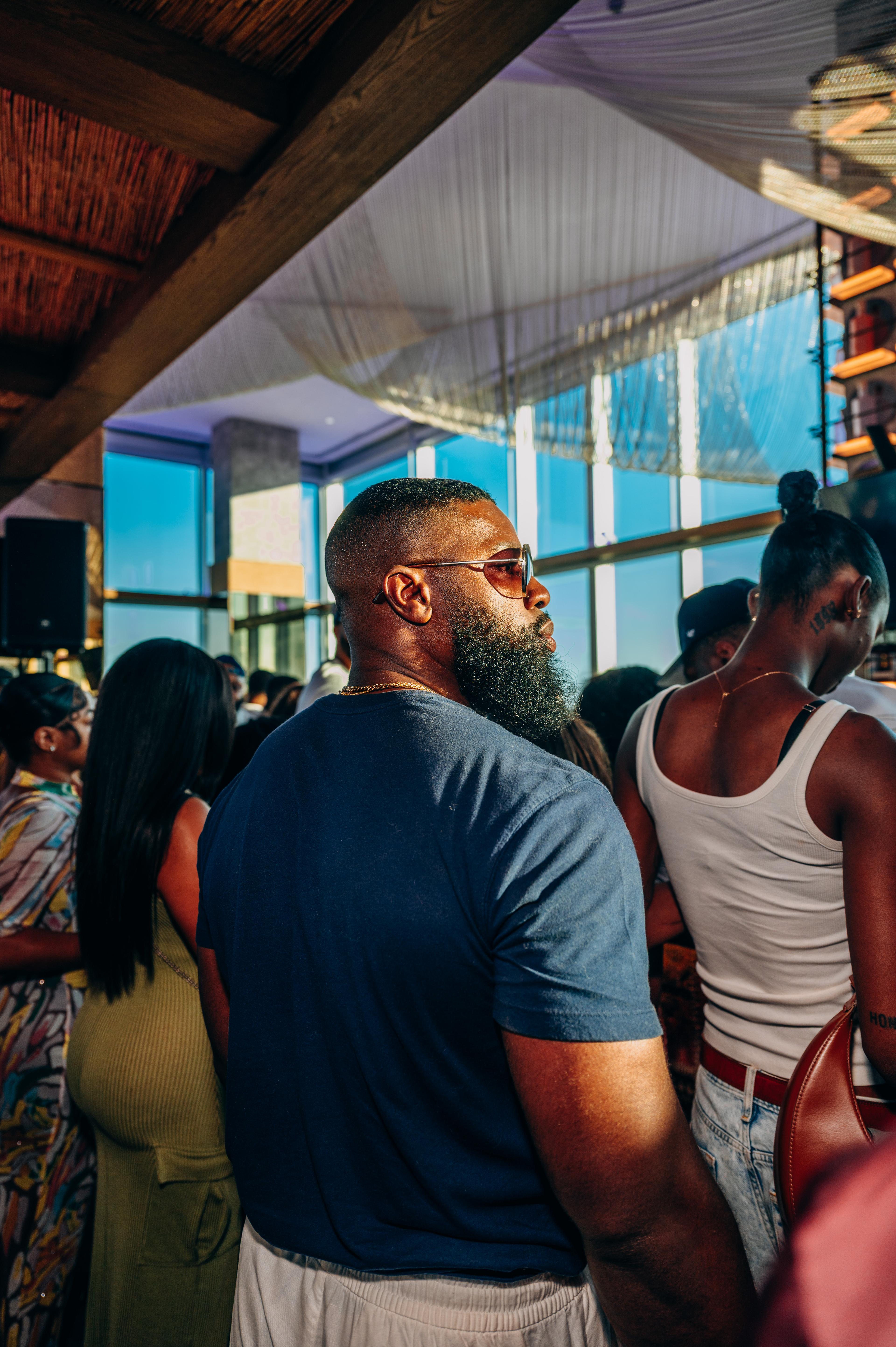 SUNSETS & SUNDRESSES (05/03) | VIBESINATL | Sun, May 3, 2026 | Spaceman ...