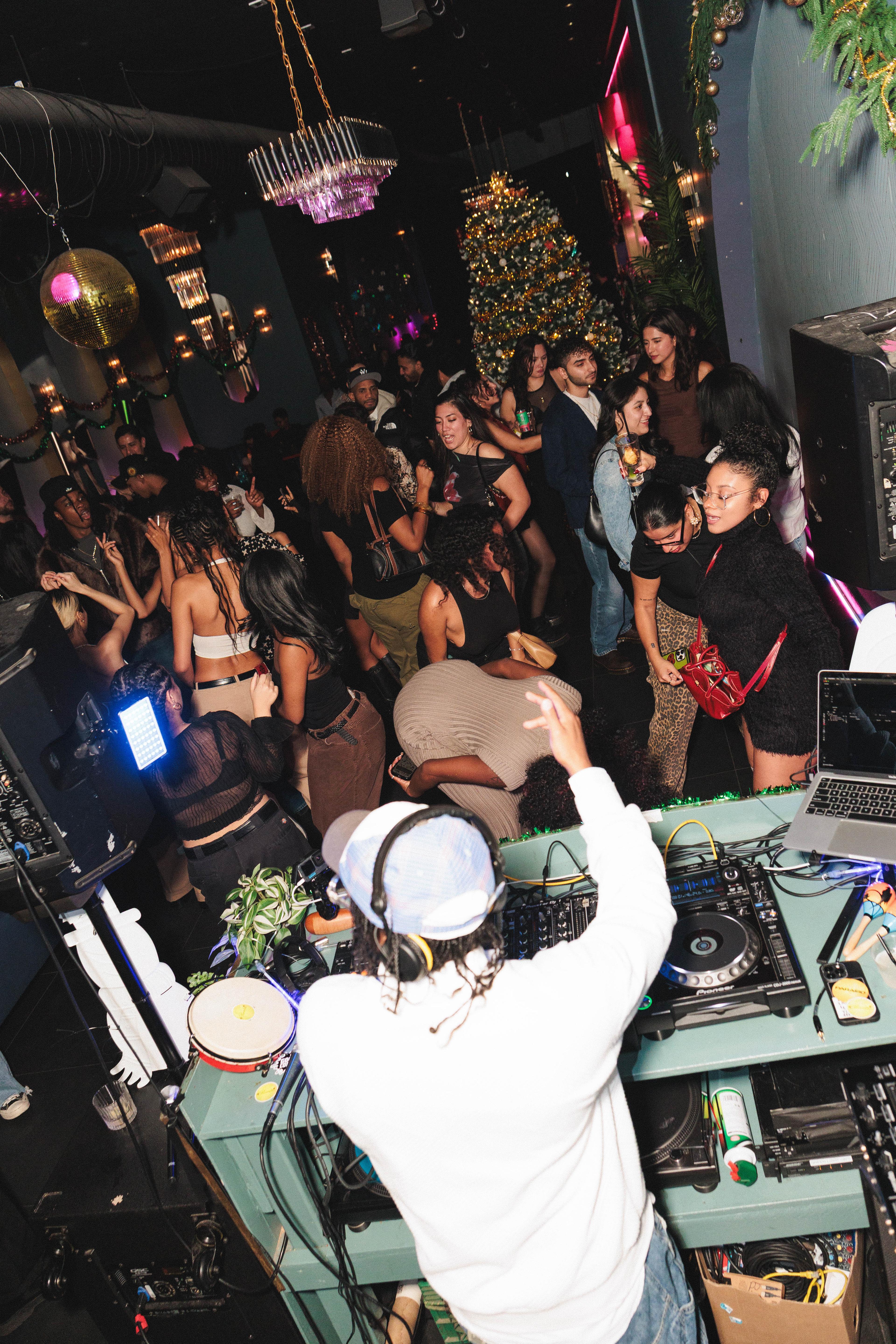 Baile Del Mundo | 21+ | Fri, May 15, 2026 | Mehanata